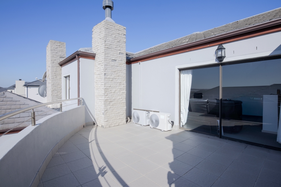 5 Bedroom Property for Sale in Big Bay Western Cape